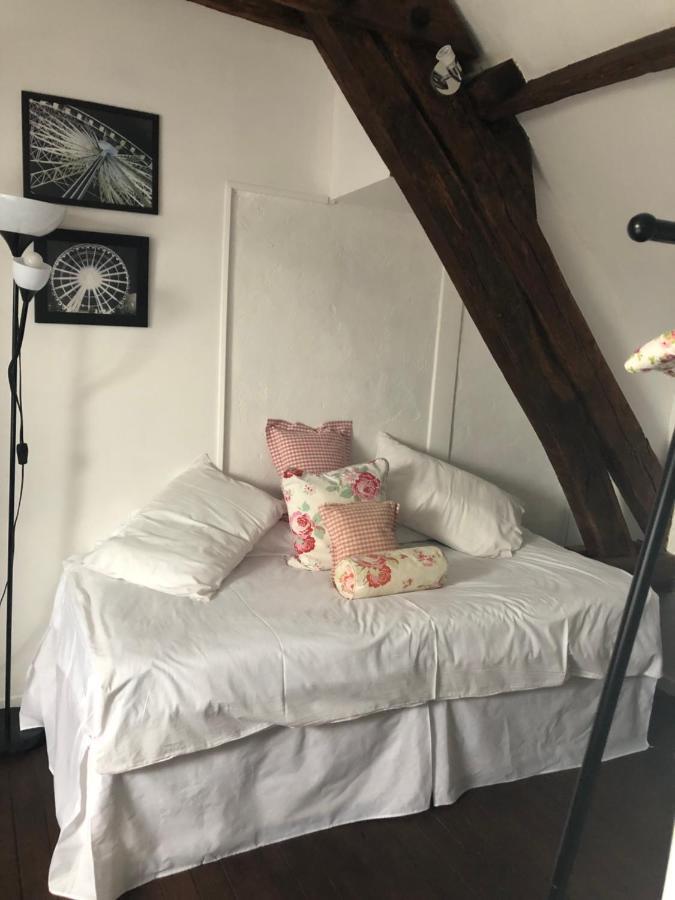 Ancien Relais De Poste The Old Post Office Bed & Breakfast Saint-Martial-d'Albarede Exterior foto